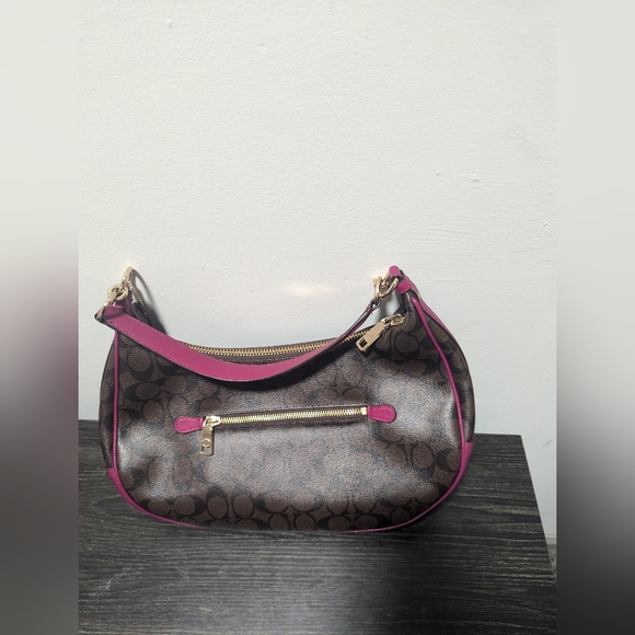 Coach " Harley" hobo bag - Picture 6 of 7